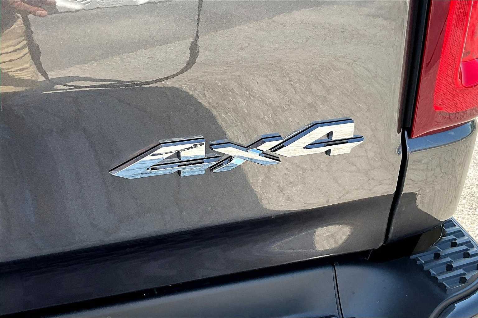 Thumbnail: 2026 RAM 1500 - 7