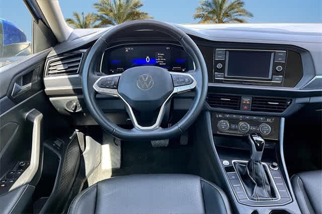 Thumbnail: 2024 Volkswagen Jetta - 14