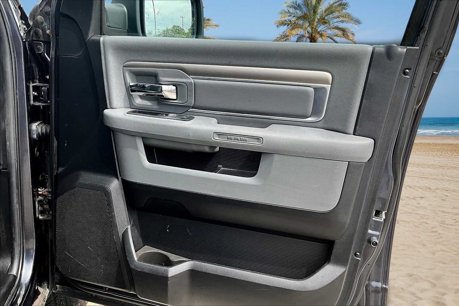 Thumbnail: 2014 RAM 1500 - 29