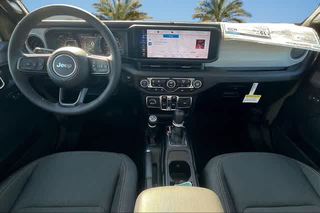 Thumbnail: 2025 Jeep Gladiator - 9