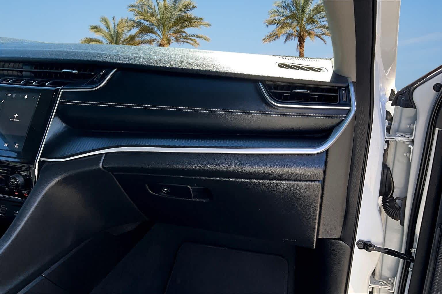 Thumbnail: 2023 Jeep Grand Cherokee - 24