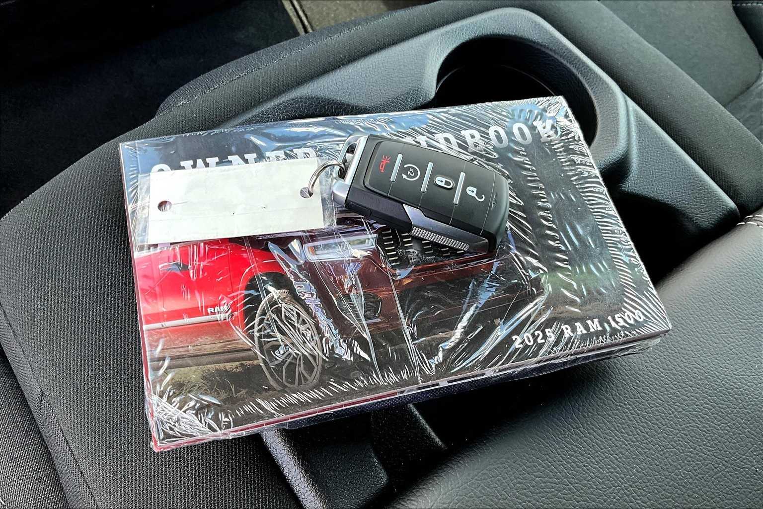 Thumbnail: 2025 RAM 1500 - 20