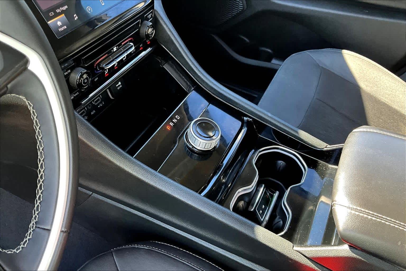 Thumbnail: 2023 Jeep Grand Cherokee - 17