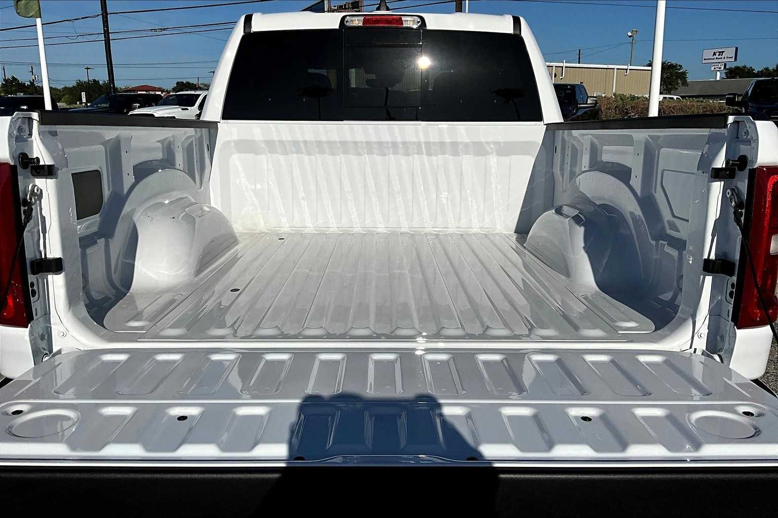 Thumbnail: 2026 RAM 1500 - 19