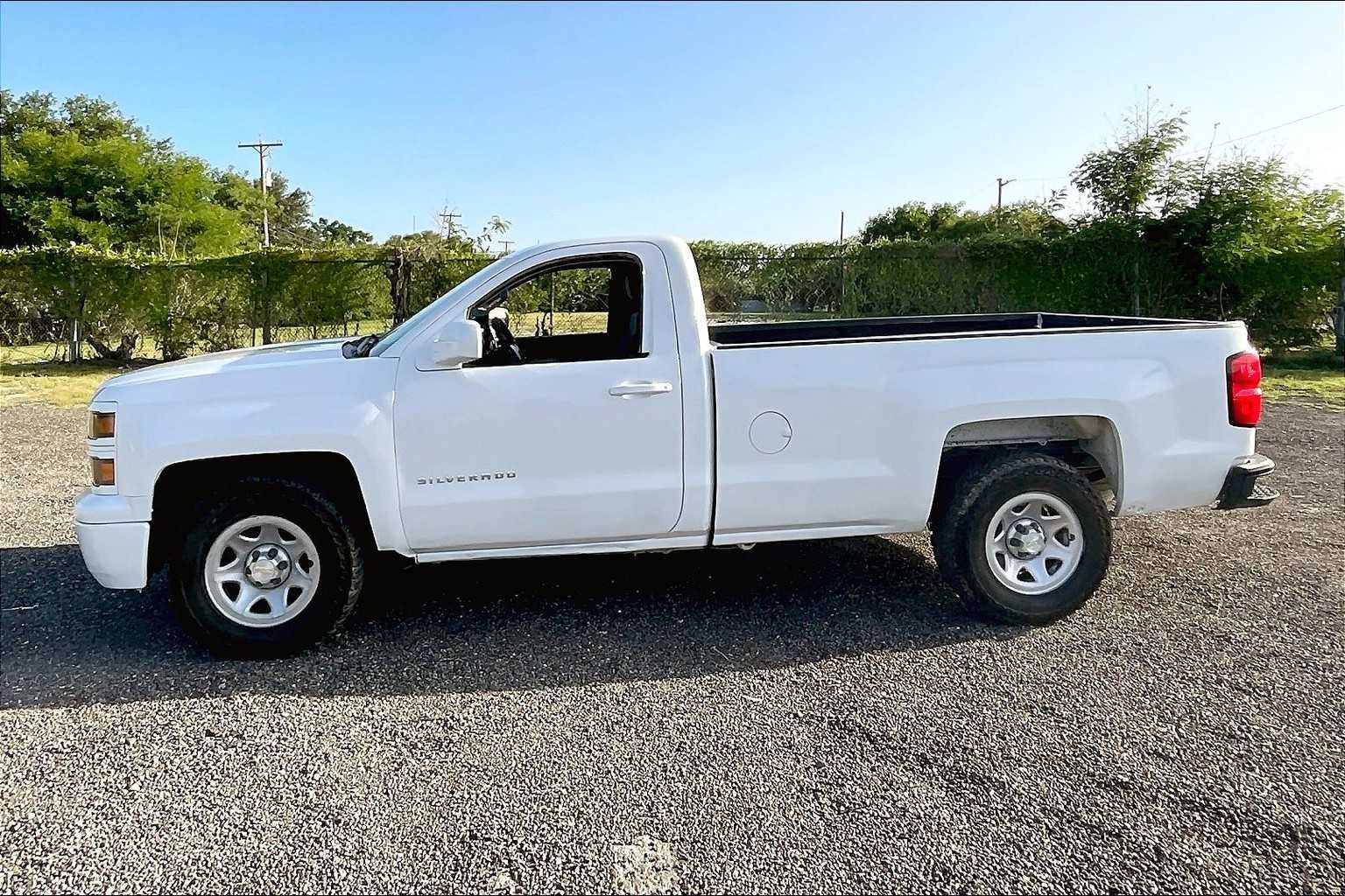 2015 Chevrolet Silverado 1500  3