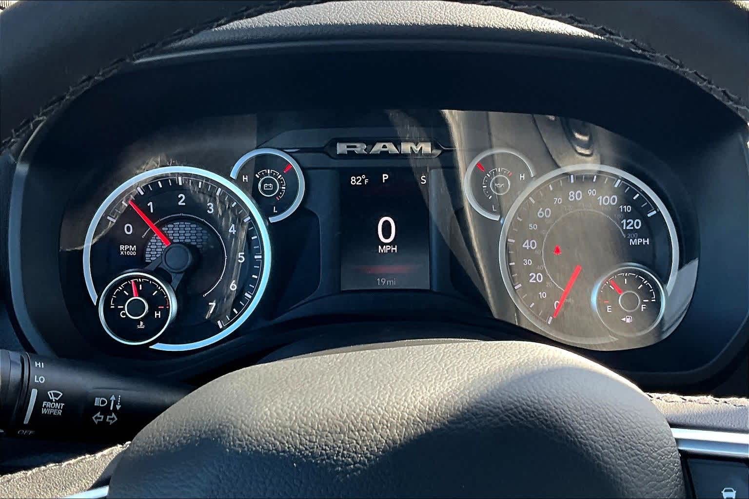 Thumbnail: 2025 RAM 1500 - 18