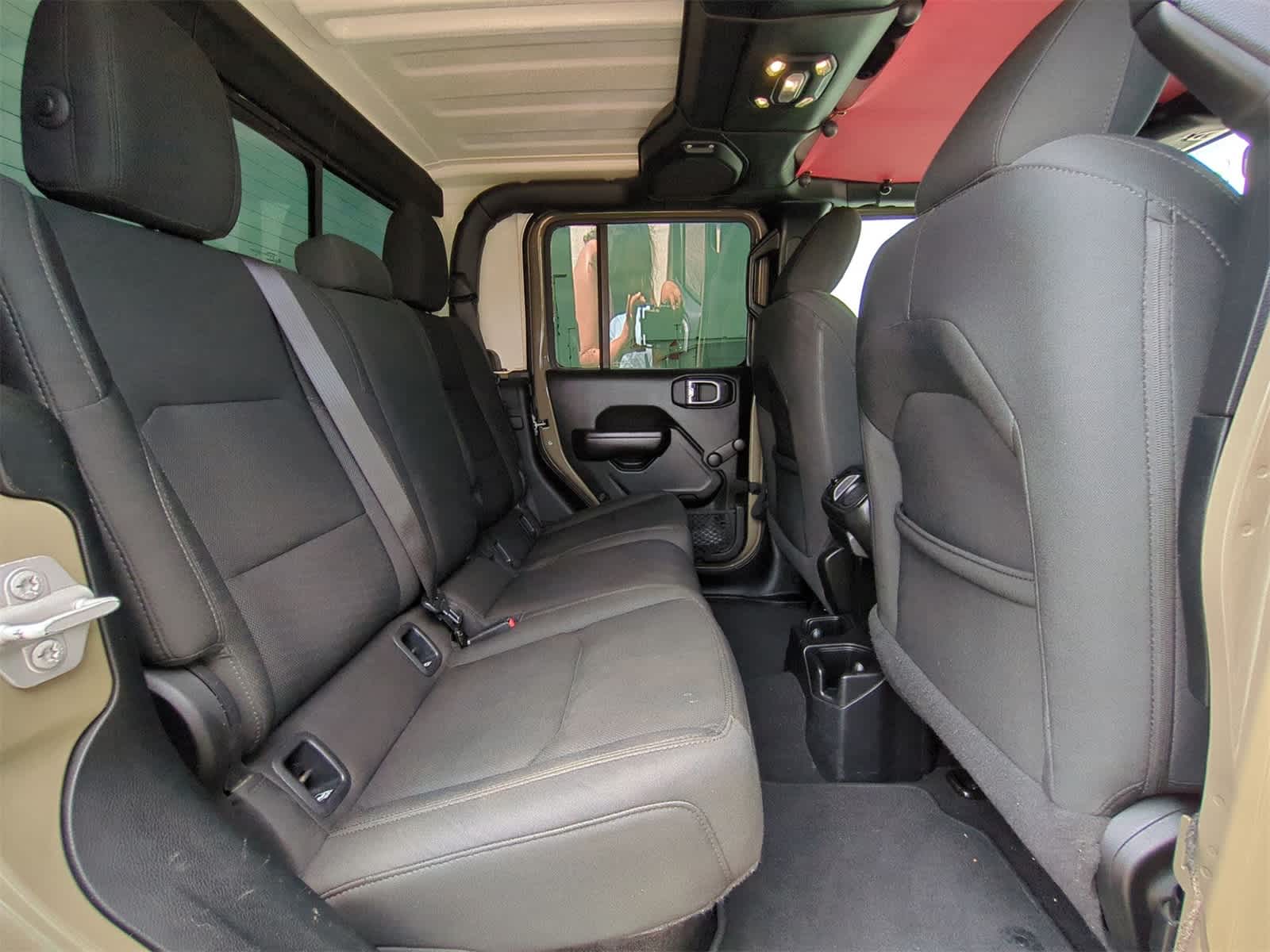 Thumbnail: 2020 Jeep Gladiator - 21