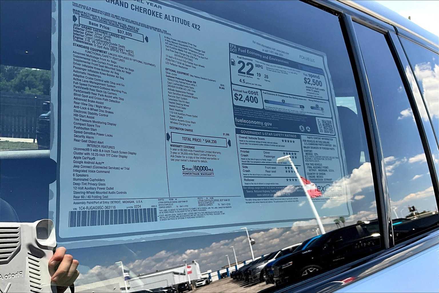 Thumbnail: 2025 Jeep Grand Cherokee - 22