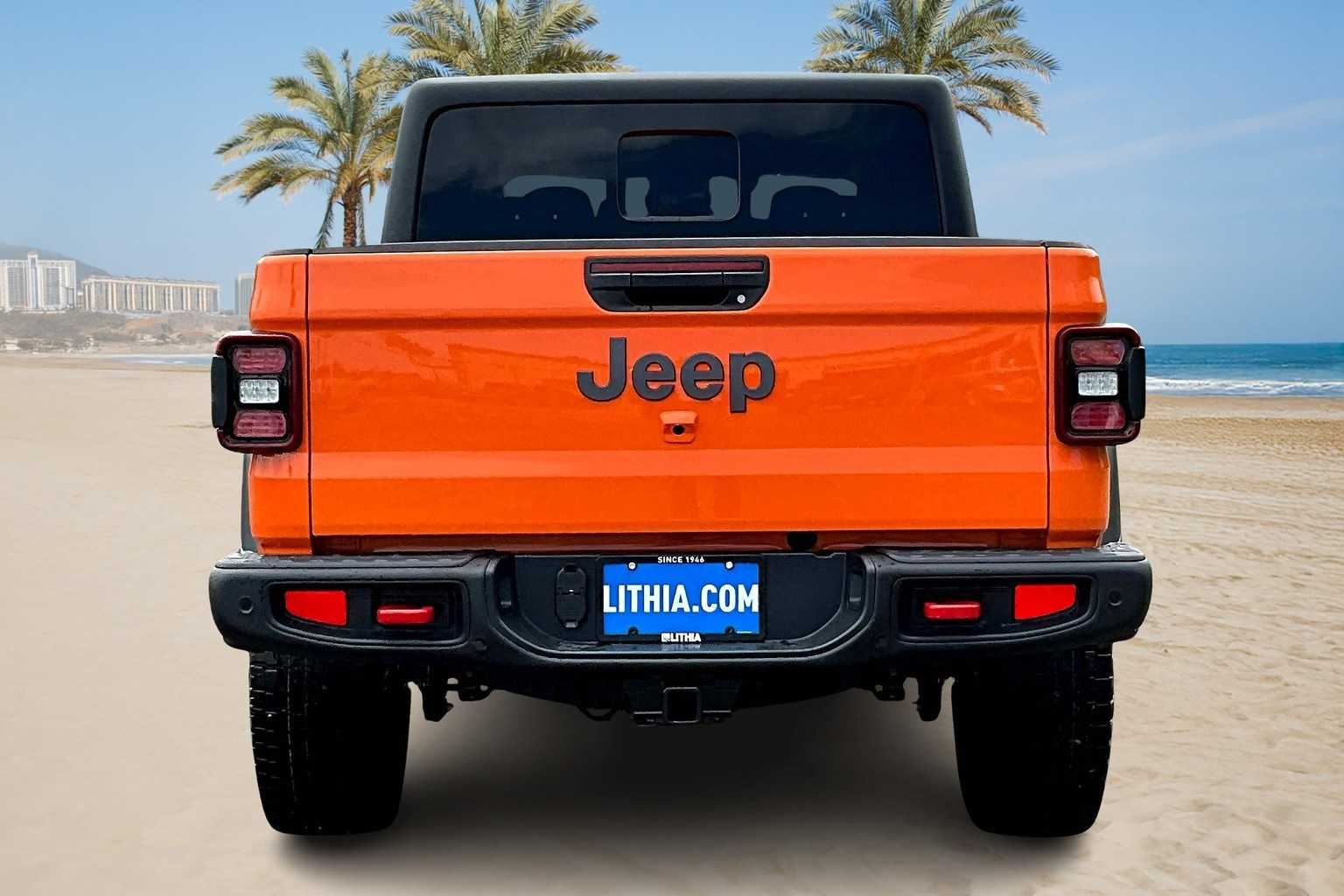 Thumbnail: 2025 Jeep Gladiator - 4
