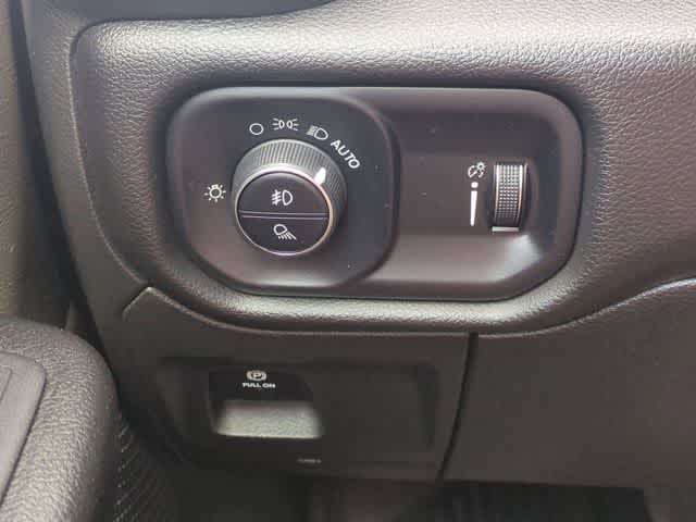 Thumbnail: 2023 RAM 1500 - 17