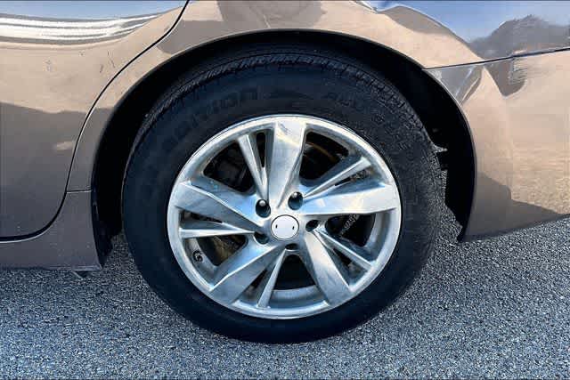Thumbnail: 2015 Nissan Altima - 34