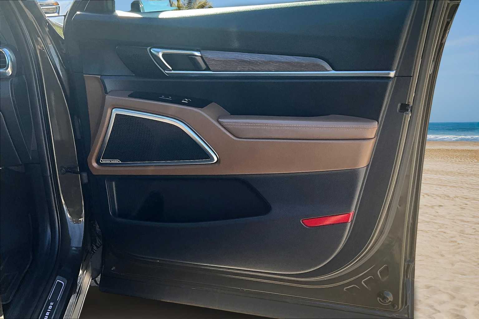 Thumbnail: 2021 Kia Telluride - 29
