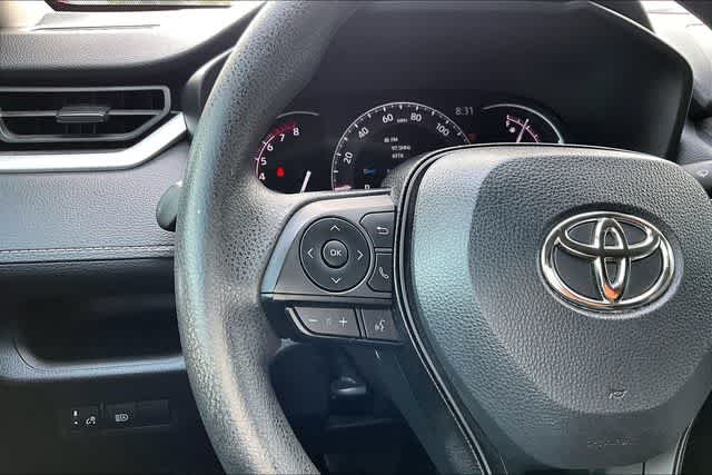 Thumbnail: 2023 Toyota RAV4 - 21