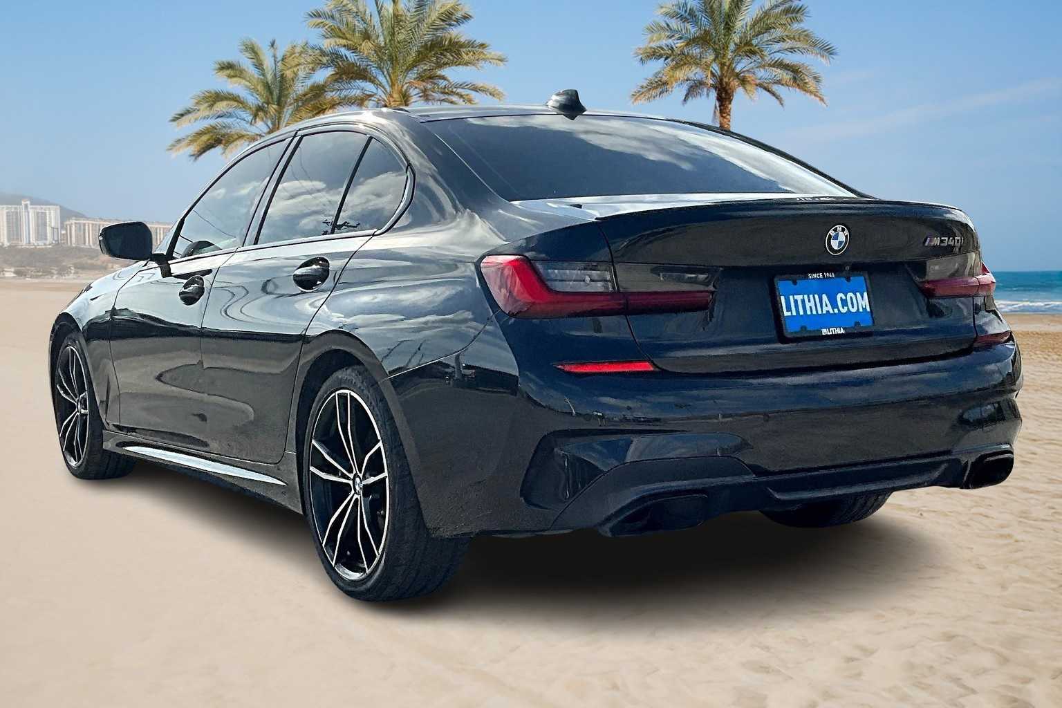 Thumbnail: 2022 BMW 3 Series - 4