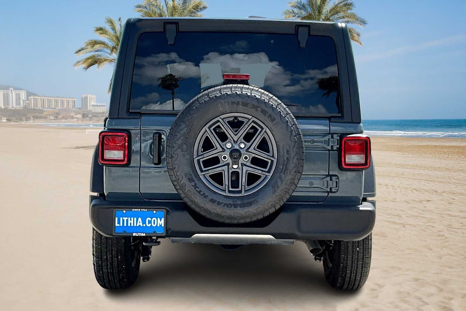 Thumbnail: 2025 Jeep Wrangler - 5
