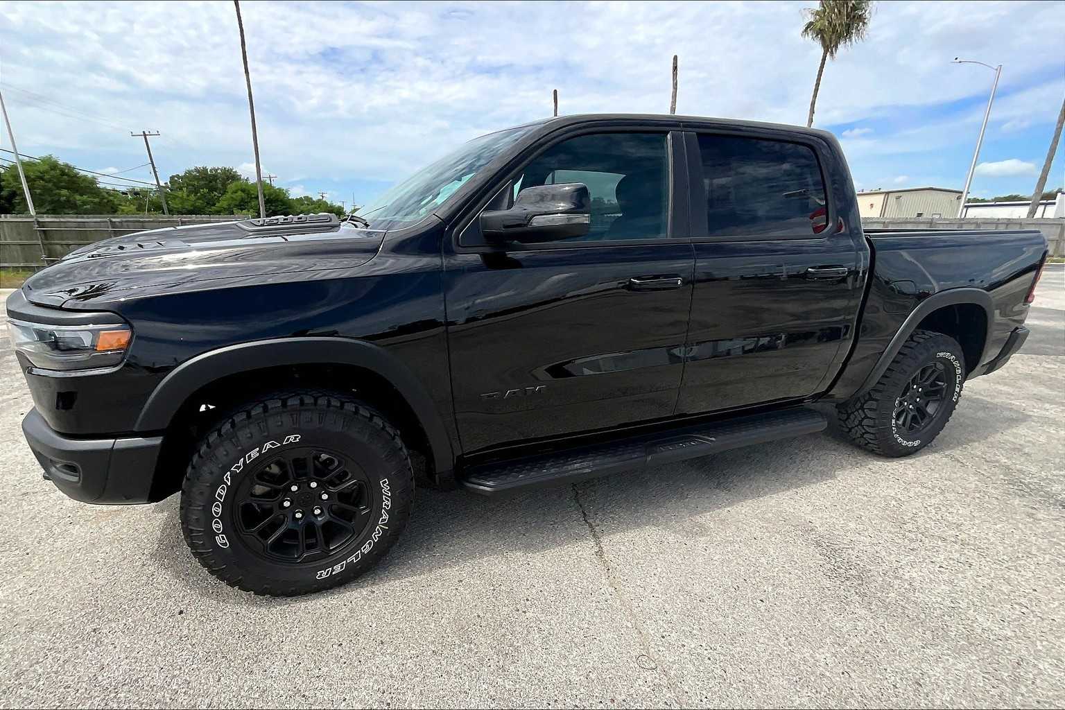 Thumbnail: 2025 RAM 1500 - 3