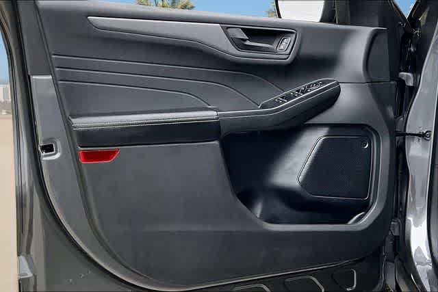 Thumbnail: 2023 Ford Escape - 25