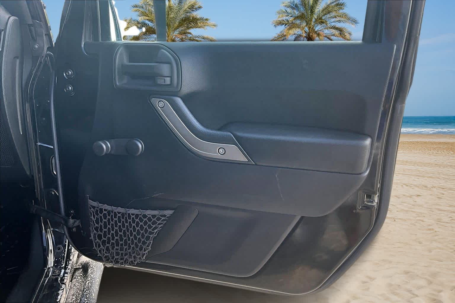 Thumbnail: 2015 Jeep Wrangler - 20