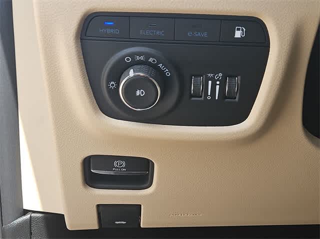 Thumbnail: 2024 Jeep Grand Cherokee - 18