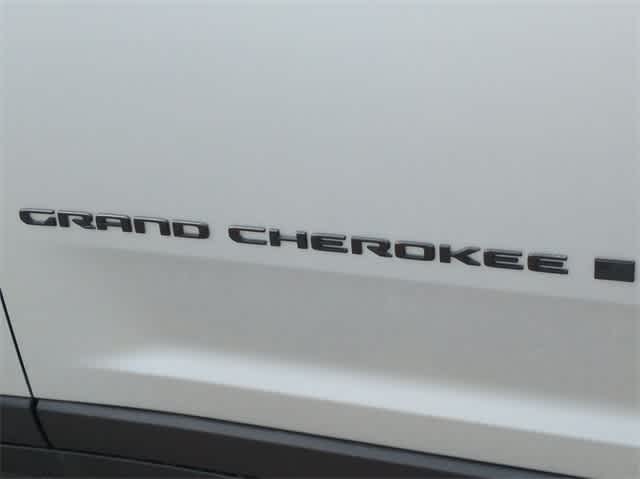 Thumbnail: 2025 Jeep Grand Cherokee - 12