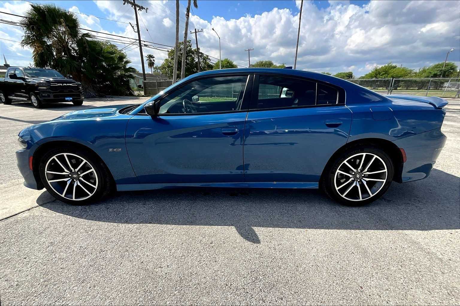 2023 Dodge Charger R/T photo 3
