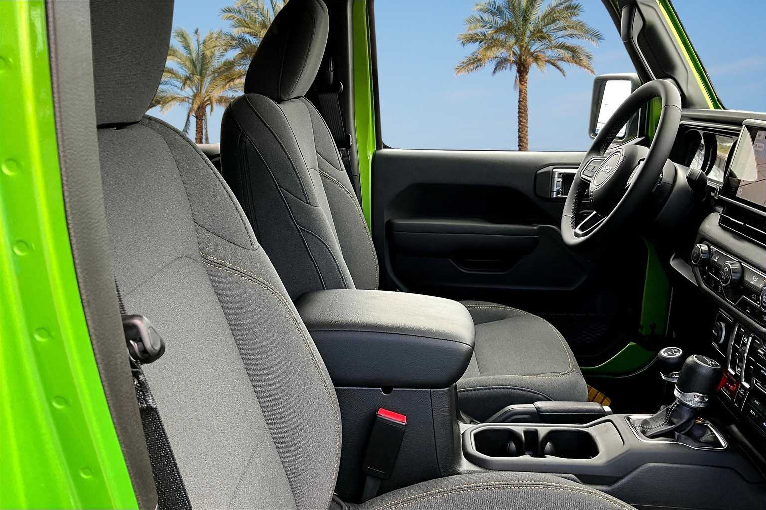 Thumbnail: 2025 Jeep Gladiator - 9