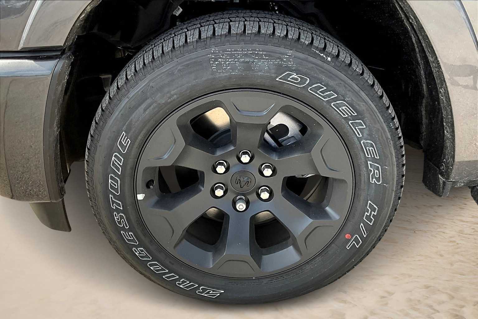 Thumbnail: 2026 RAM 1500 - 8