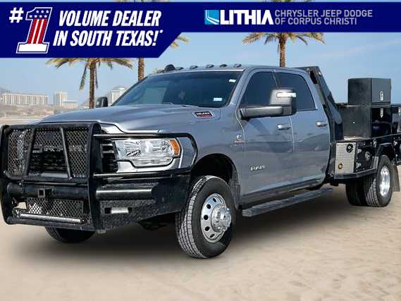 2024 RAM 3500 Big Horn 4X4 Crew Cab LWB's photo