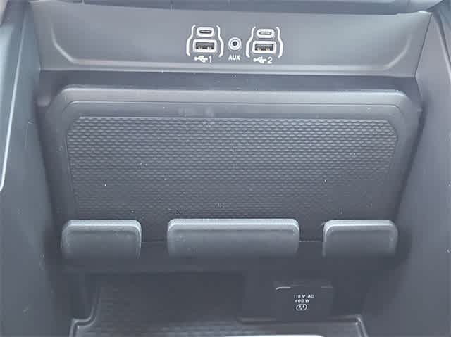 Thumbnail: 2025 RAM 1500 - 31