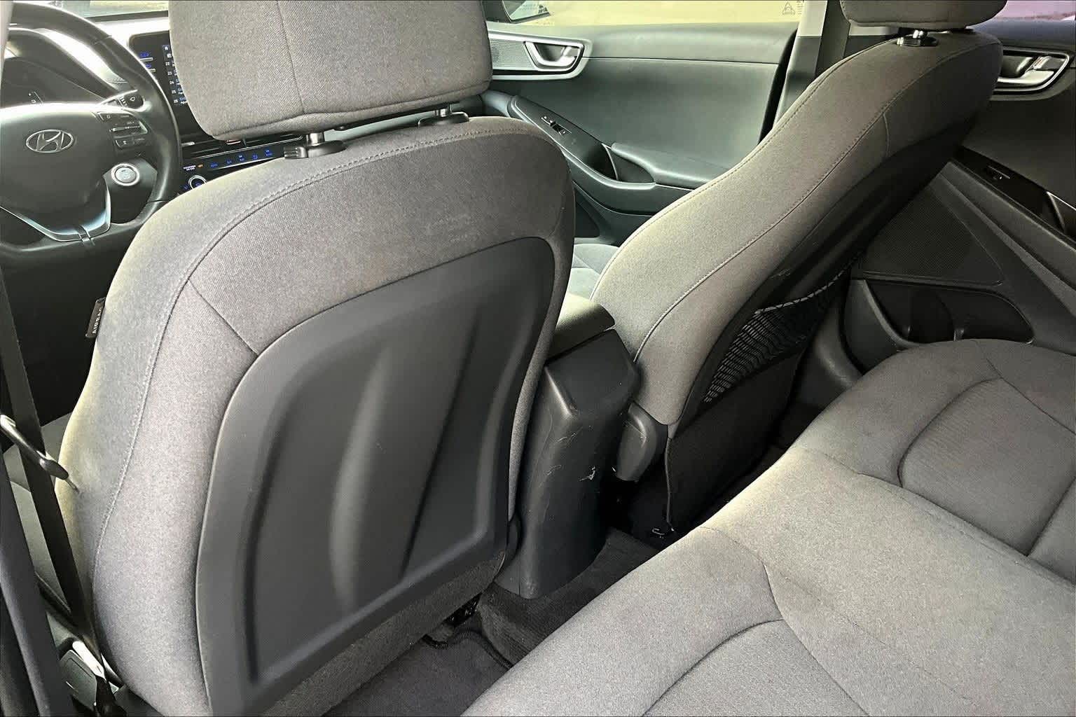 Thumbnail: 2020 Hyundai Ioniq - 10