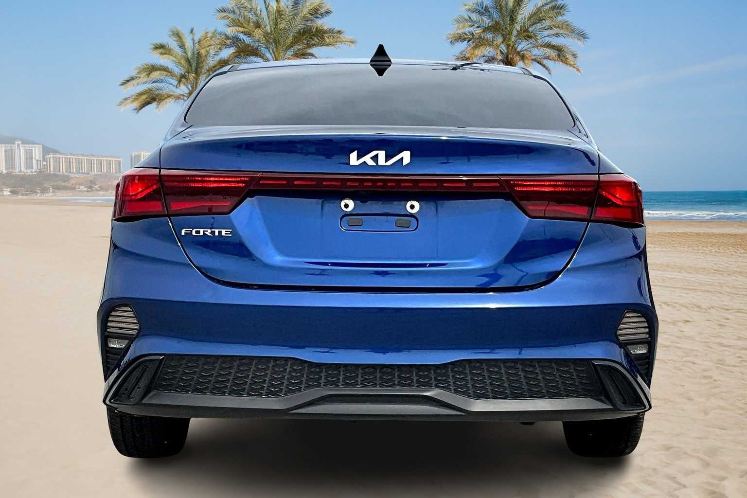 Thumbnail: 2022 Kia Forte - 5