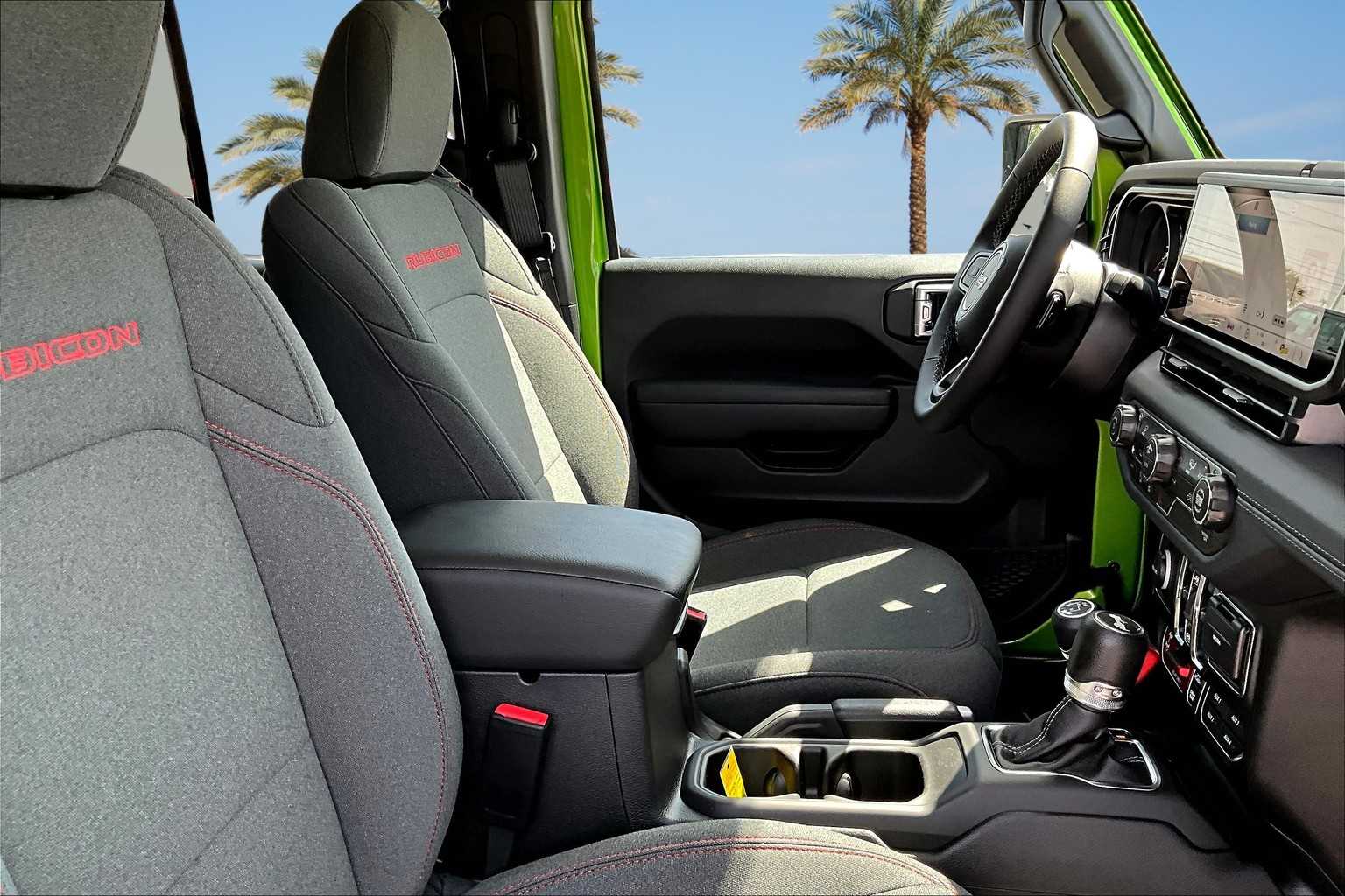 2025 Jeep Wrangler 4-Door Rubicon - Photo 14