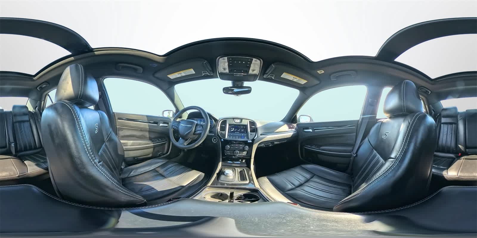 Thumbnail: 2023 Chrysler 300 - 31