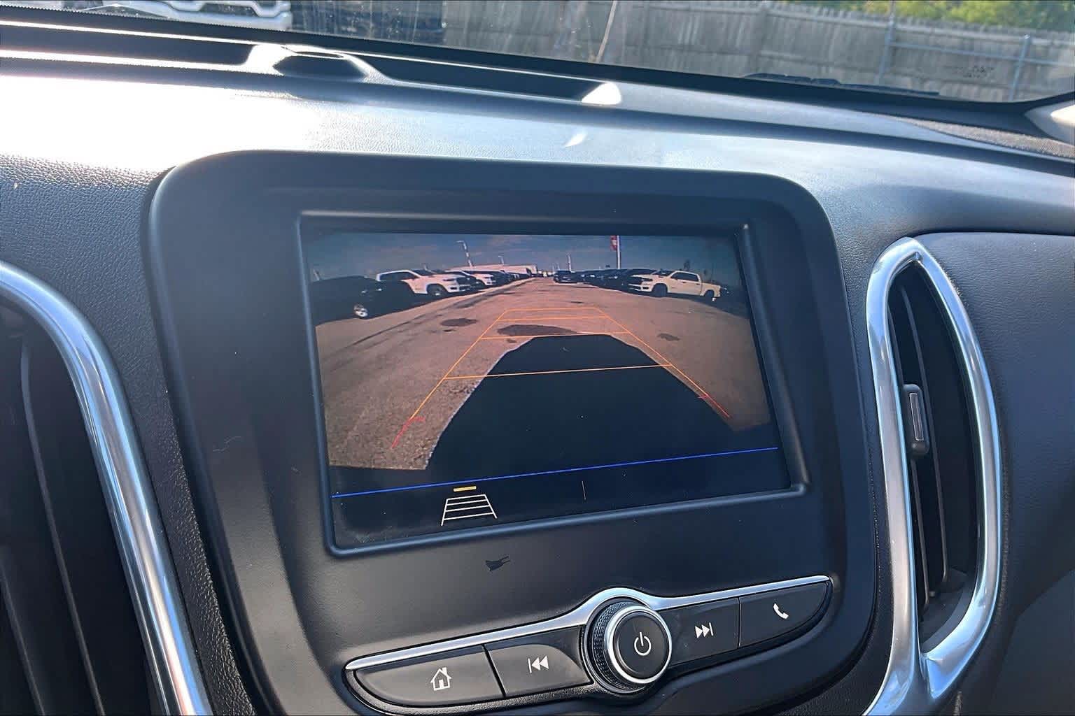 Thumbnail: 2020 Chevrolet Equinox - 24