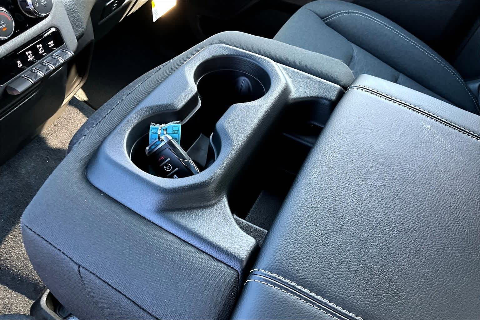 Thumbnail: 2025 RAM 1500 - 17