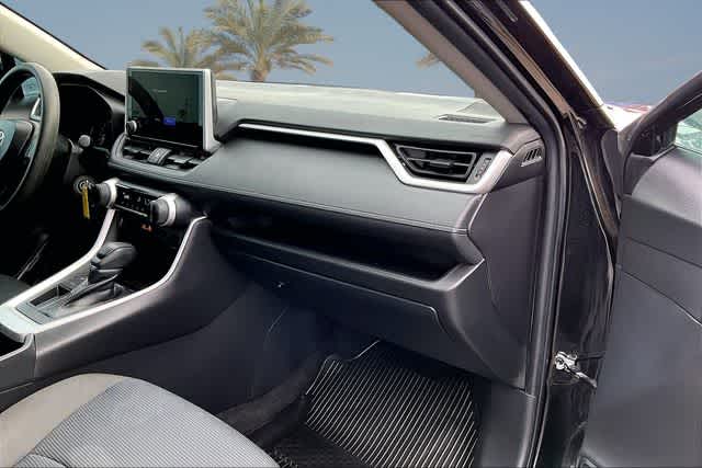 Thumbnail: 2023 Toyota RAV4 - 20