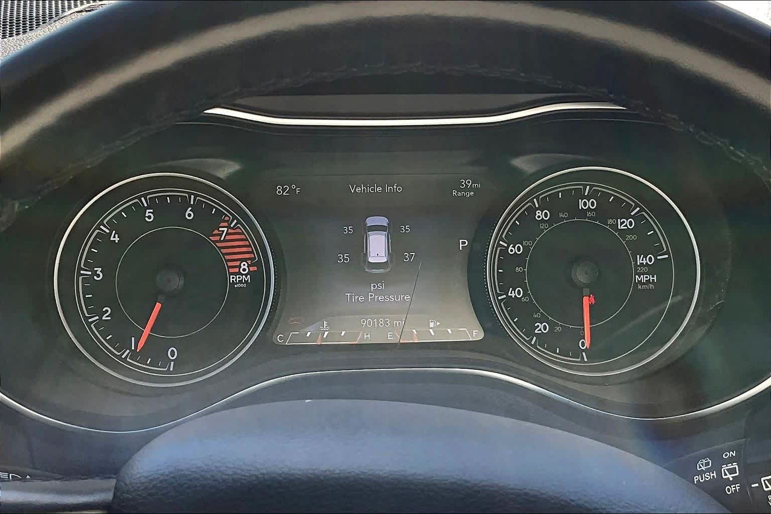 Thumbnail: 2020 Jeep Cherokee - 18