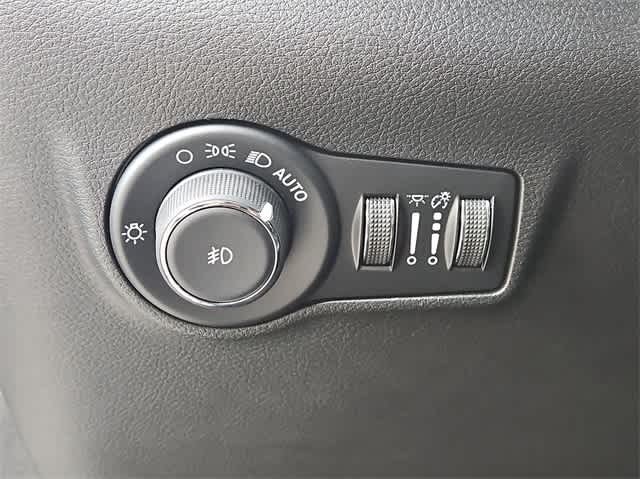 Thumbnail: 2025 Jeep Compass - 18