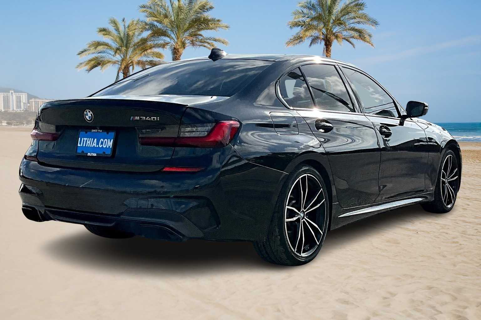 Thumbnail: 2022 BMW 3 Series - 23
