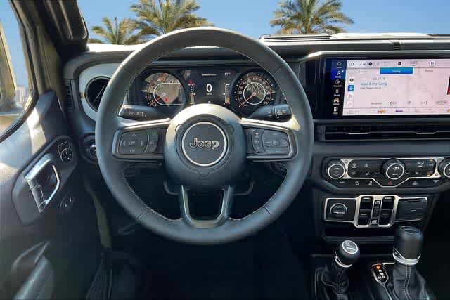 Thumbnail: 2025 Jeep Gladiator - 13