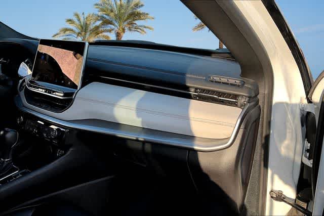 Thumbnail: 2025 Jeep Compass - 21