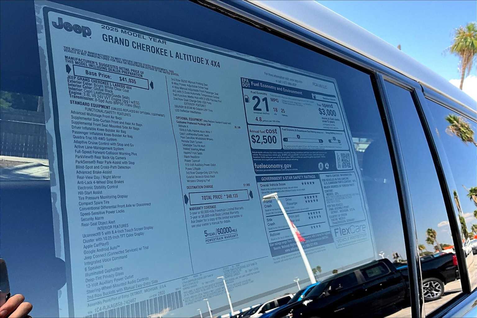 Thumbnail: 2025 Jeep Grand Cherokee - 21