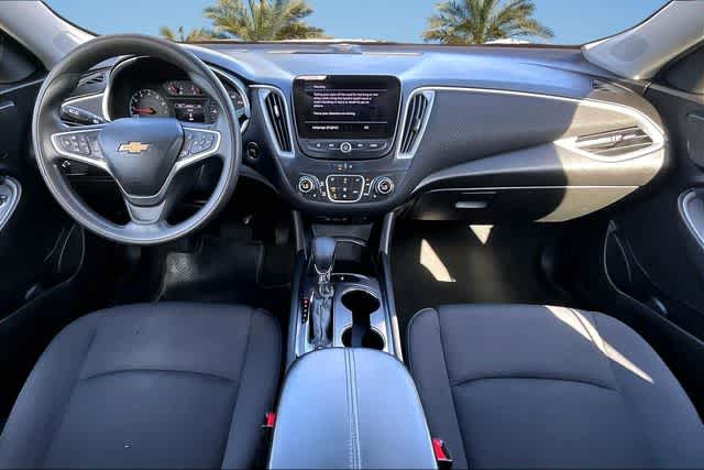 Thumbnail: 2023 Chevrolet Malibu - 9