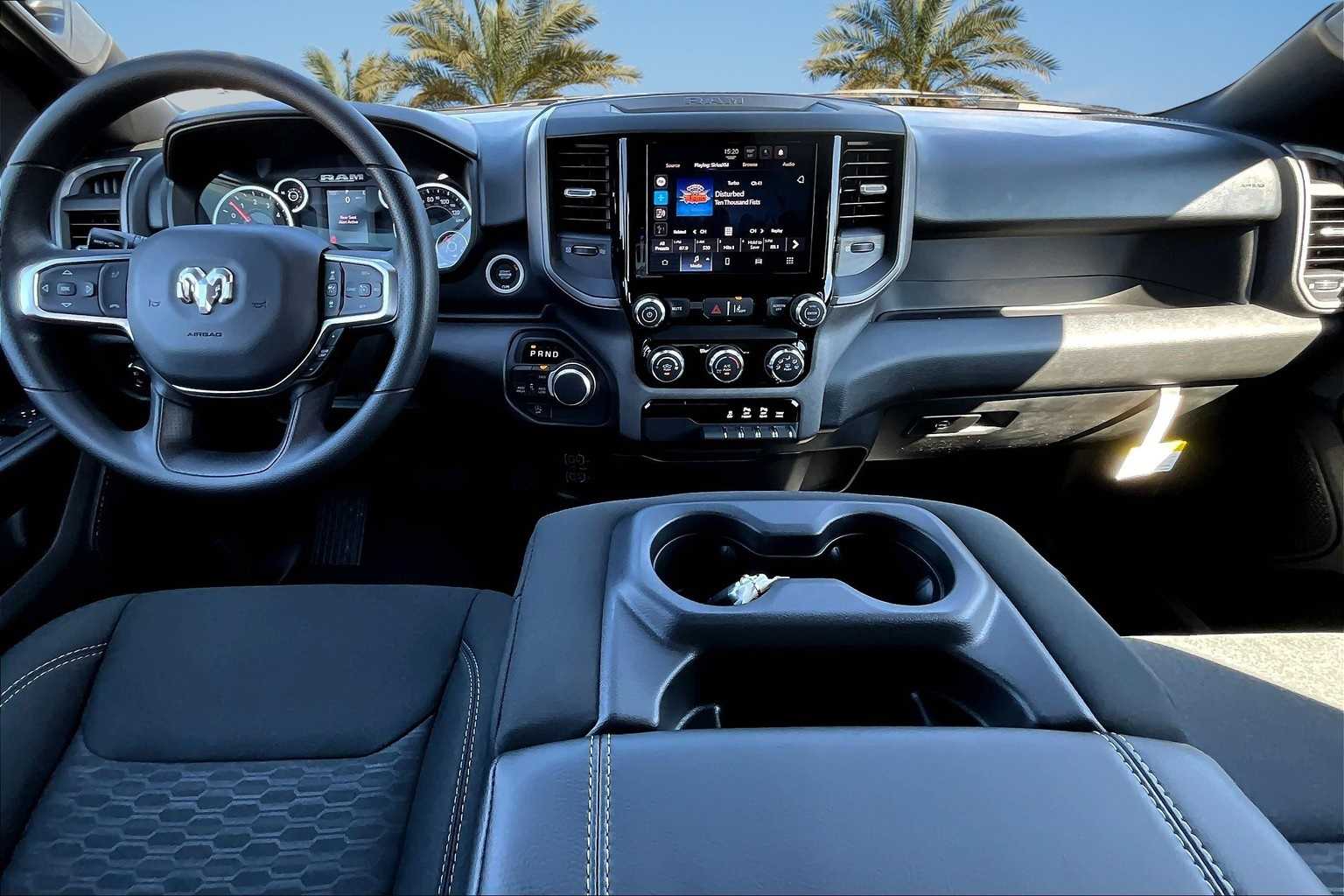 Thumbnail: 2025 RAM 1500 - 9