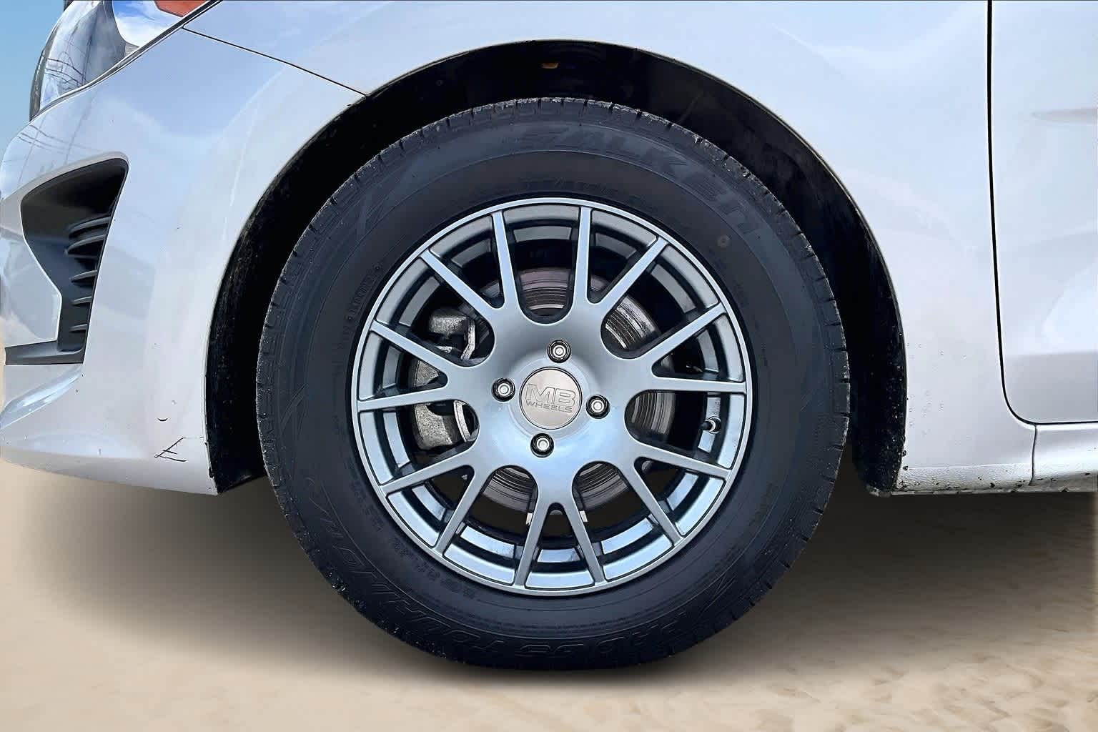 Thumbnail: 2023 Kia Rio - 7