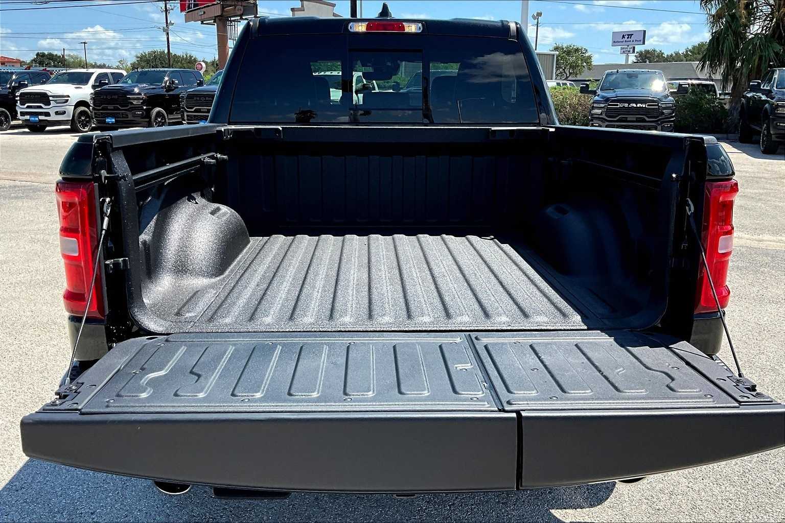 Thumbnail: 2026 RAM 1500 - 19