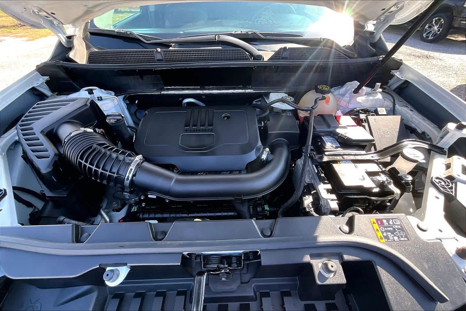 Thumbnail: 2023 GMC Acadia - 8