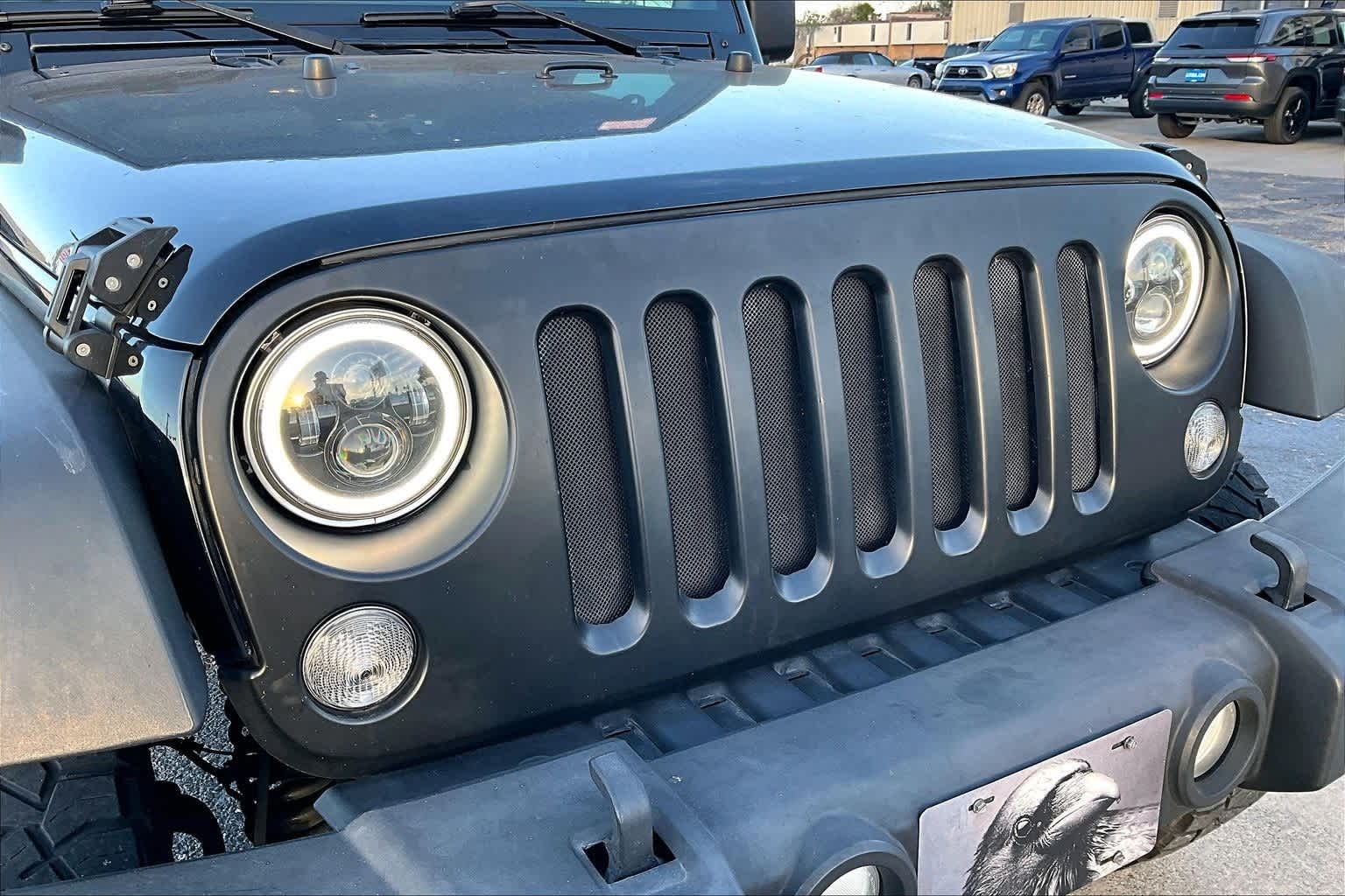 Thumbnail: 2014 Jeep Wrangler - 28