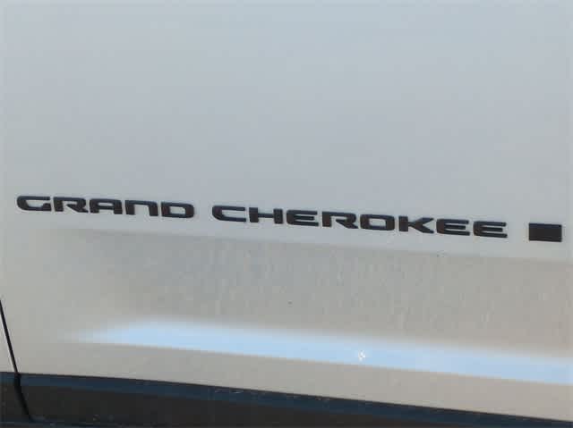 Thumbnail: 2024 Jeep Grand Cherokee - 12