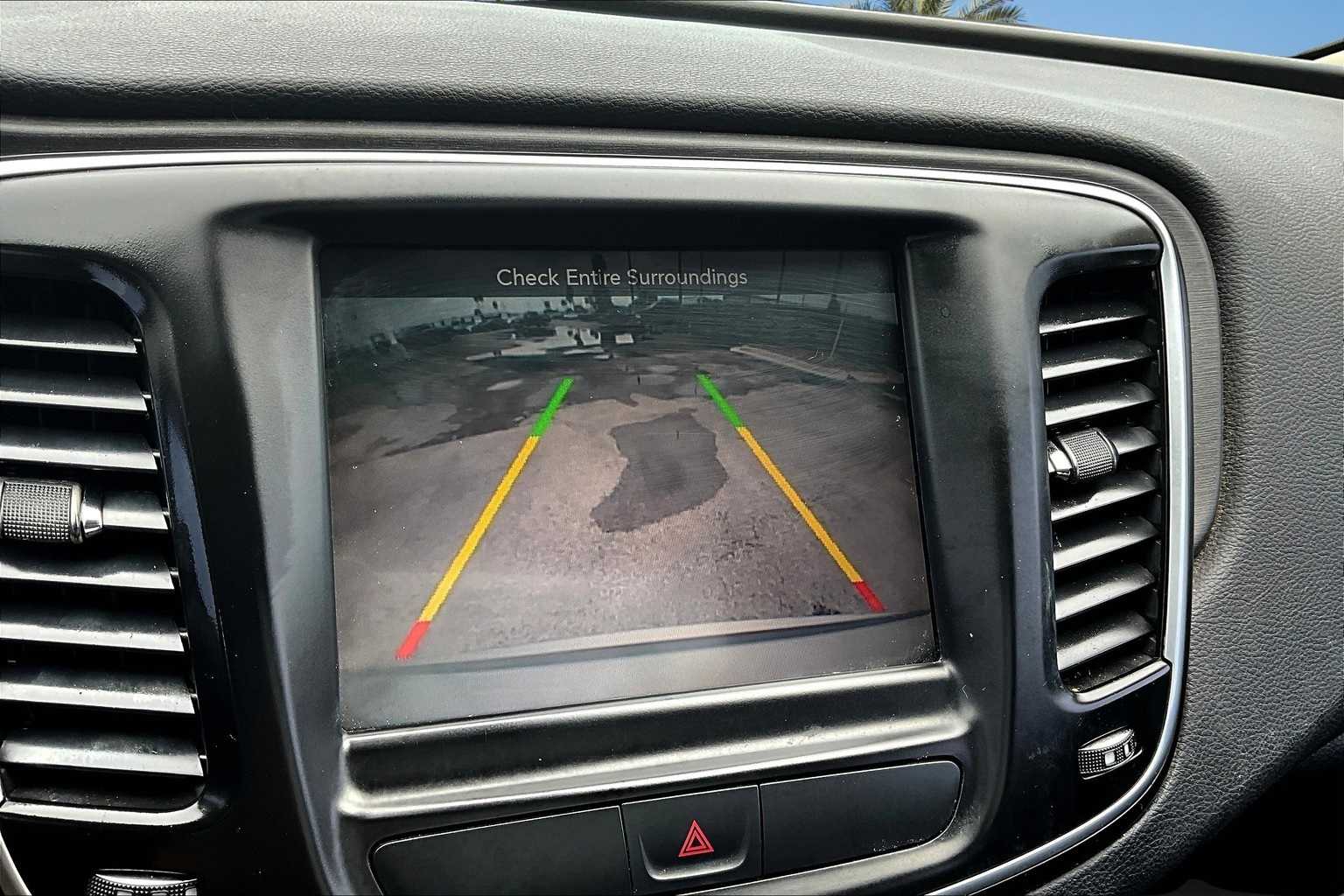 Thumbnail: 2016 Chrysler 200 - 25